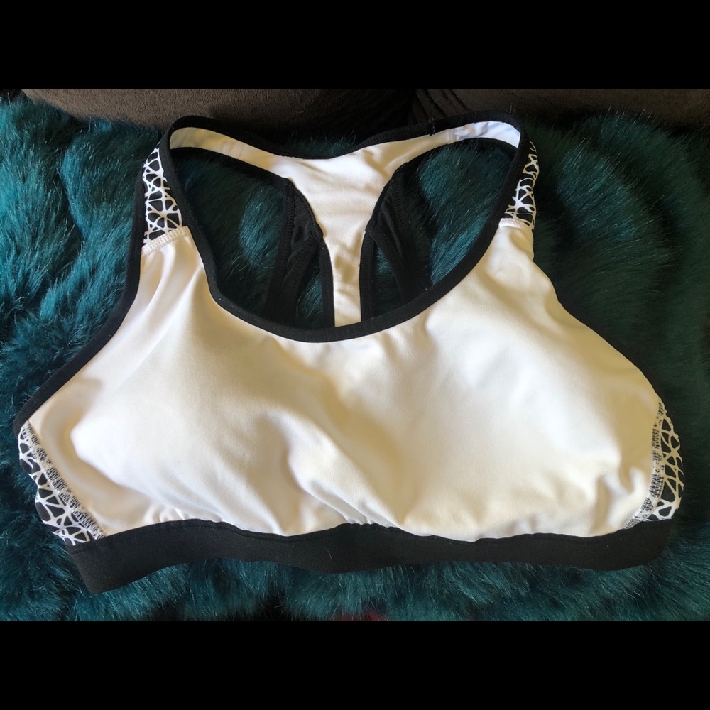 NWOT C9 sports bra